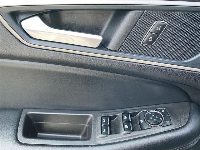 used 2024 Ford Edge car, priced at $21,398