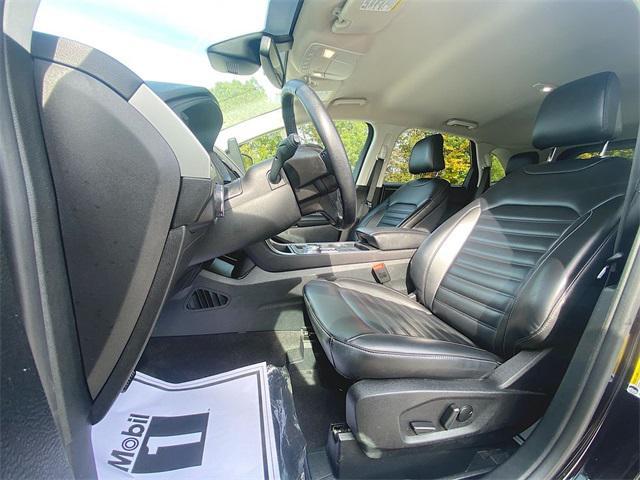 used 2024 Ford Edge car, priced at $21,398