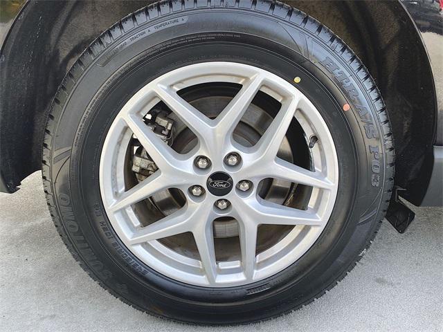 used 2024 Ford Edge car, priced at $21,398