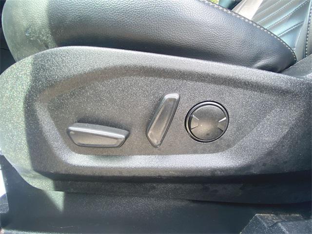 used 2024 Ford Edge car, priced at $21,398