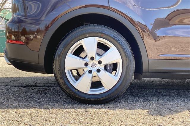 used 2022 Porsche Cayenne car, priced at $56,473