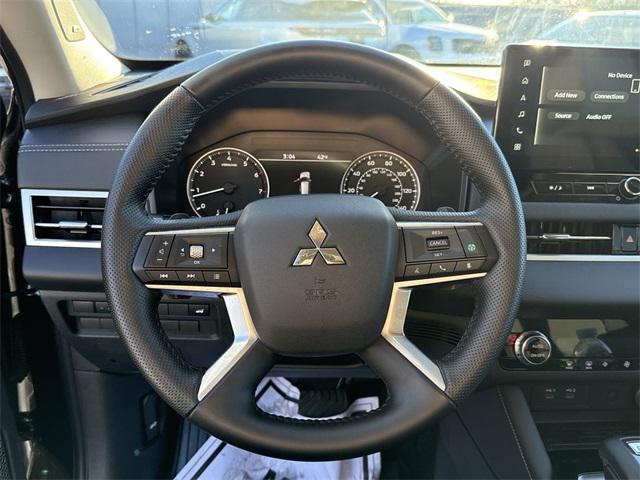 used 2025 Mitsubishi Outlander car, priced at $28,199