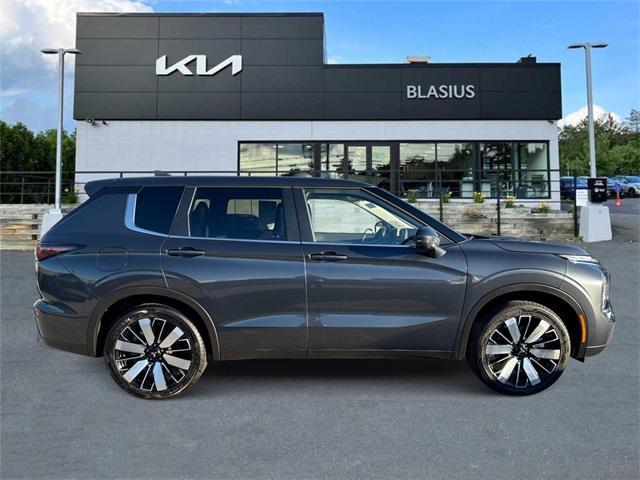 used 2025 Mitsubishi Outlander car, priced at $28,199