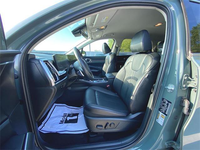 used 2025 Kia Sorento Plug-In Hybrid car, priced at $38,998