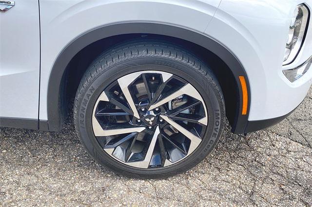 used 2023 Mitsubishi Outlander PHEV car, priced at $26,899