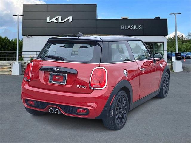 used 2018 MINI Hardtop car, priced at $17,398