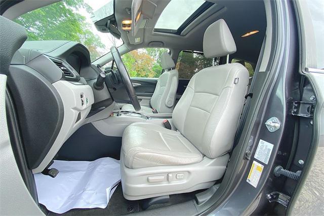 used 2021 Honda Pilot car, priced at $25,843