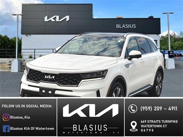 used 2023 Kia Sorento Plug-In Hybrid car, priced at $37,961