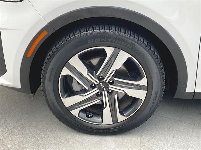 used 2023 Kia Sorento Plug-In Hybrid car, priced at $37,961