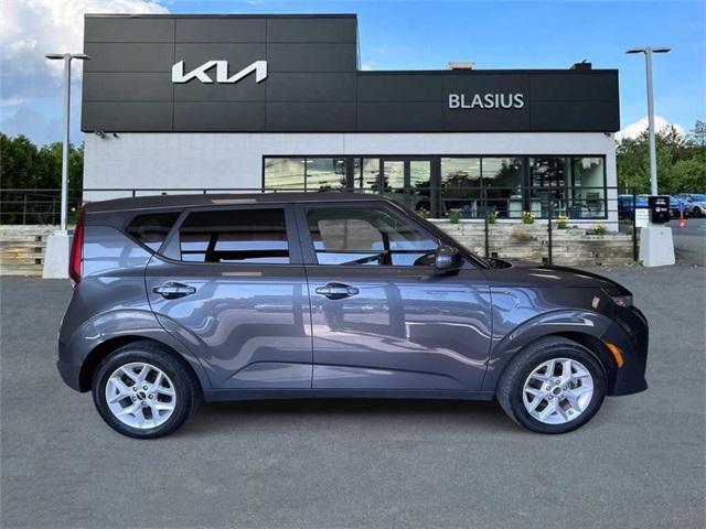 used 2022 Kia Soul car, priced at $15,498