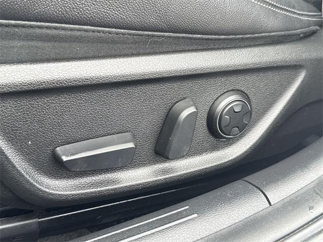 used 2022 Genesis G70 car, priced at $23,262