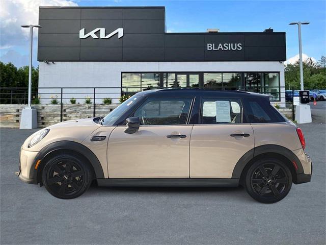 used 2022 MINI Hardtop car, priced at $19,629
