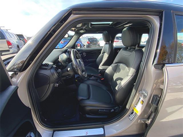 used 2022 MINI Hardtop car, priced at $19,629