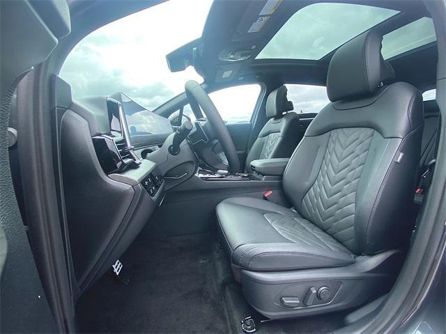 new 2025 Kia Sportage car, priced at $41,810