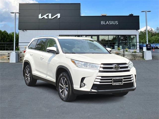 used 2019 Toyota Highlander car, priced at $22,754