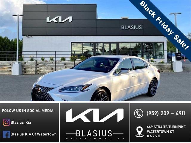 used 2022 Lexus ES 350 car, priced at $35,997