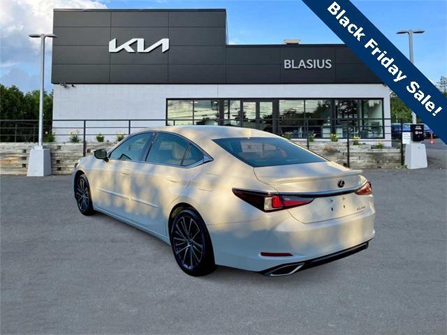 used 2022 Lexus ES 350 car, priced at $35,997