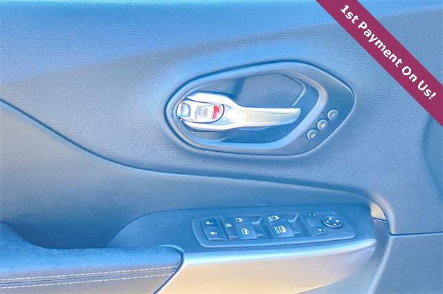 used 2021 Jeep Cherokee car, priced at $23,477