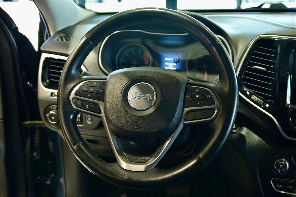 used 2019 Jeep Cherokee car, priced at $18,990