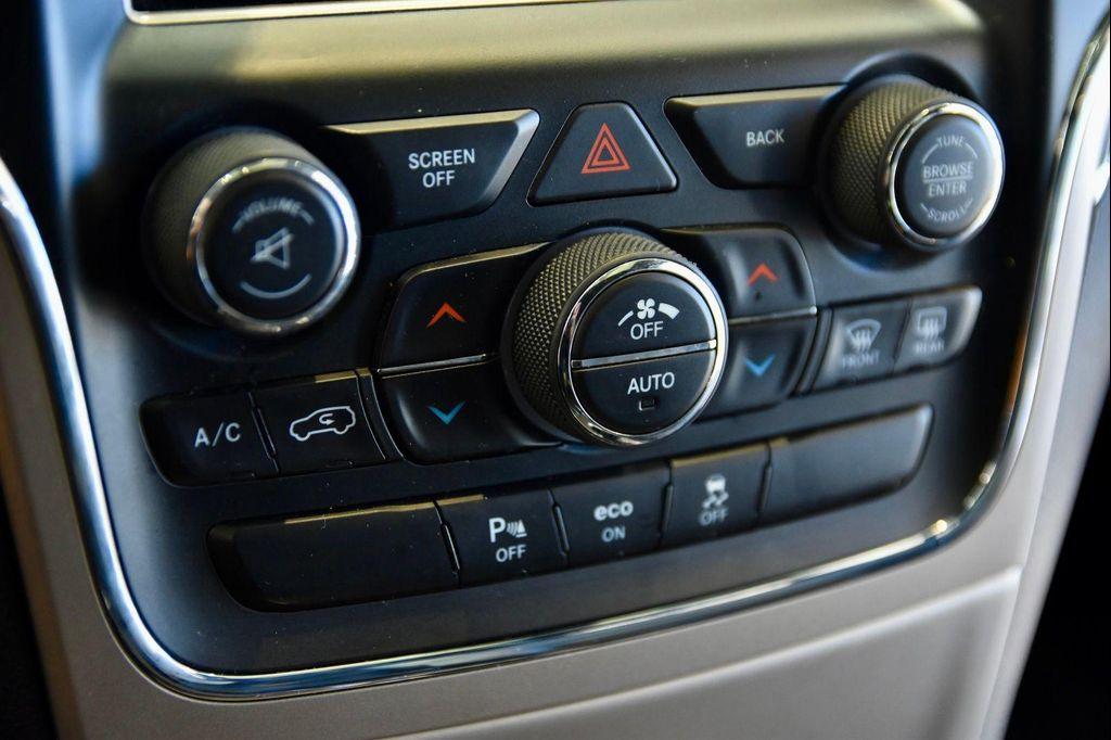 used 2014 Jeep Grand Cherokee car, priced at $11,990