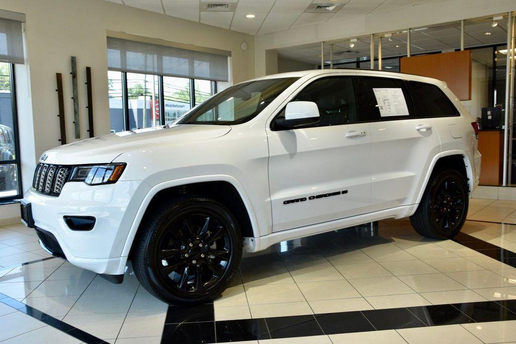 used 2022 Jeep Grand Cherokee car, priced at $31,990