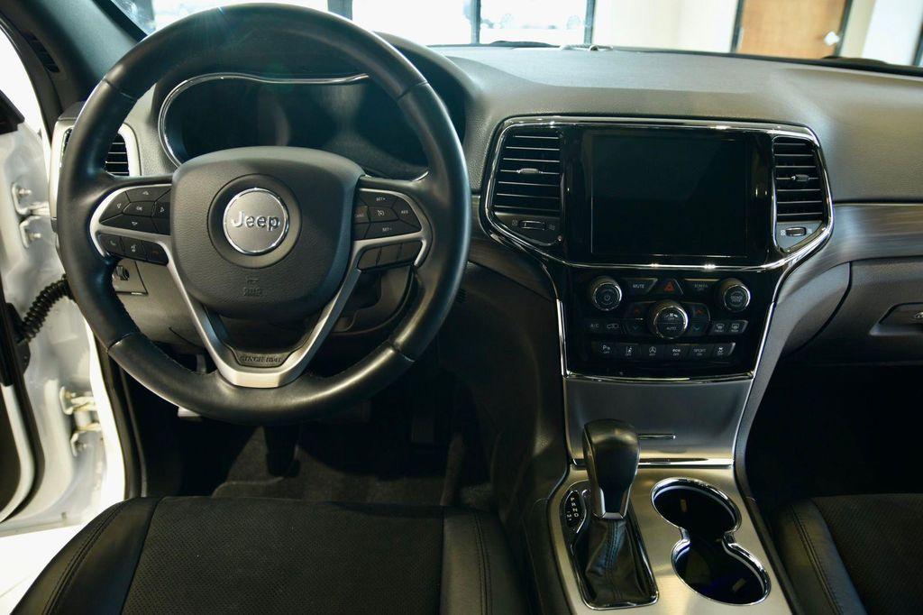 used 2022 Jeep Grand Cherokee car, priced at $31,990