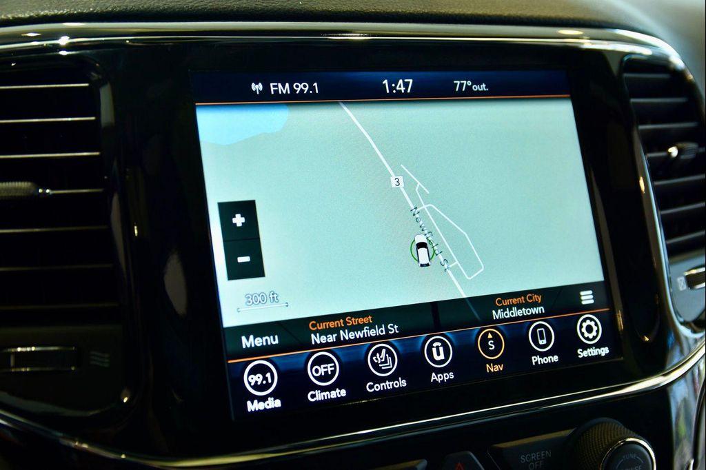 used 2022 Jeep Grand Cherokee car, priced at $31,990