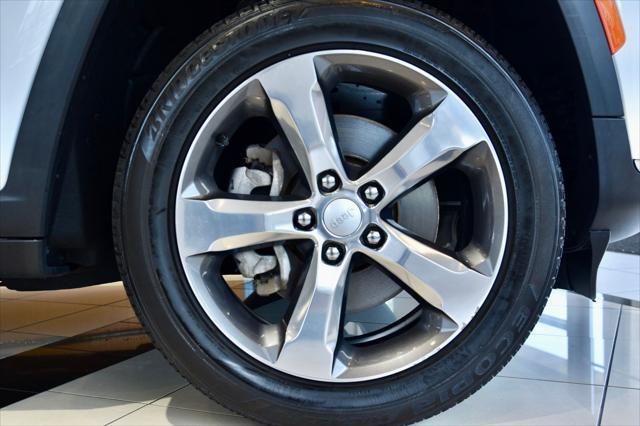 used 2022 Jeep Grand Cherokee L car, priced at $33,990