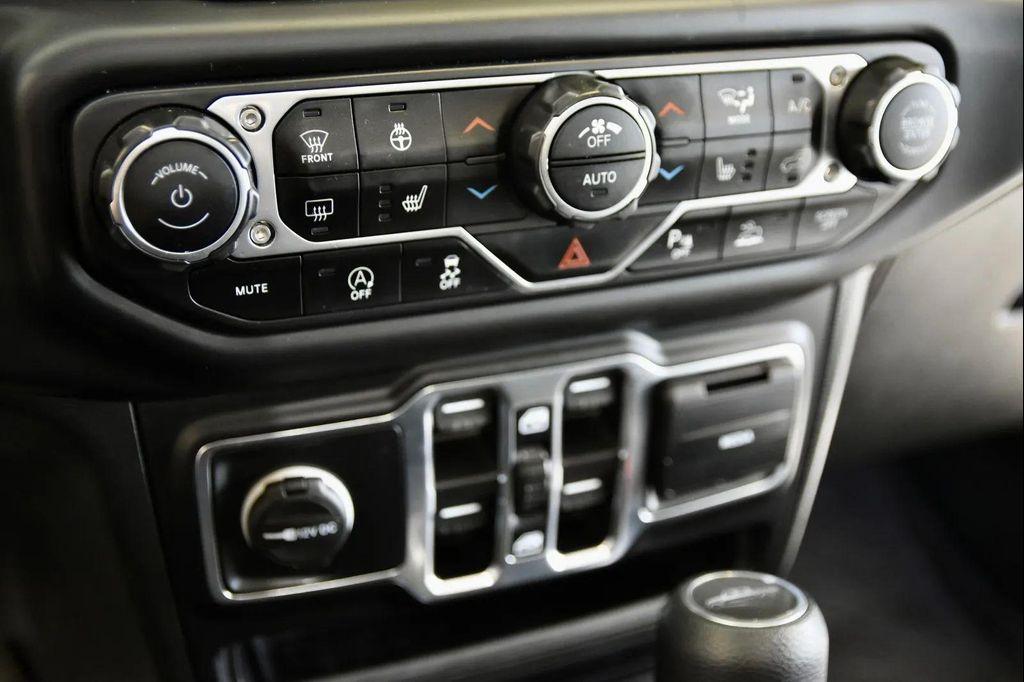 used 2021 Jeep Gladiator car, priced at $33,990