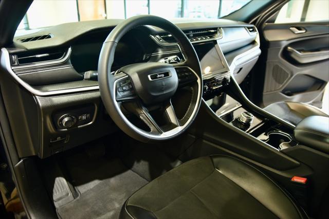 used 2023 Jeep Grand Cherokee car, priced at $35,990