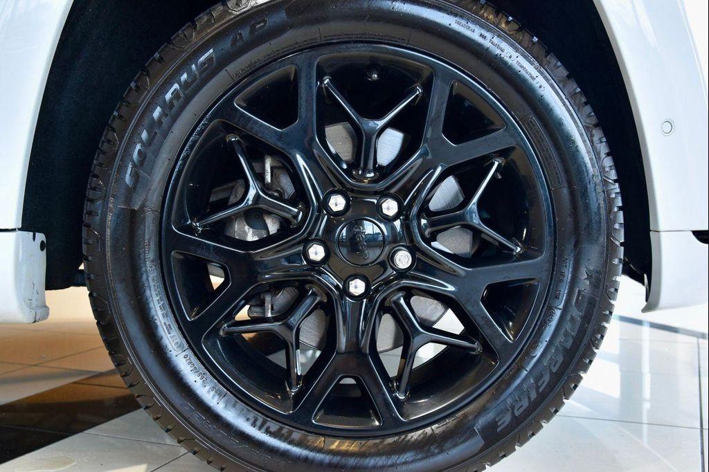 used 2021 Jeep Grand Cherokee car, priced at $29,990