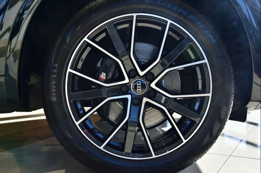 used 2022 Audi SQ5 car, priced at $37,990
