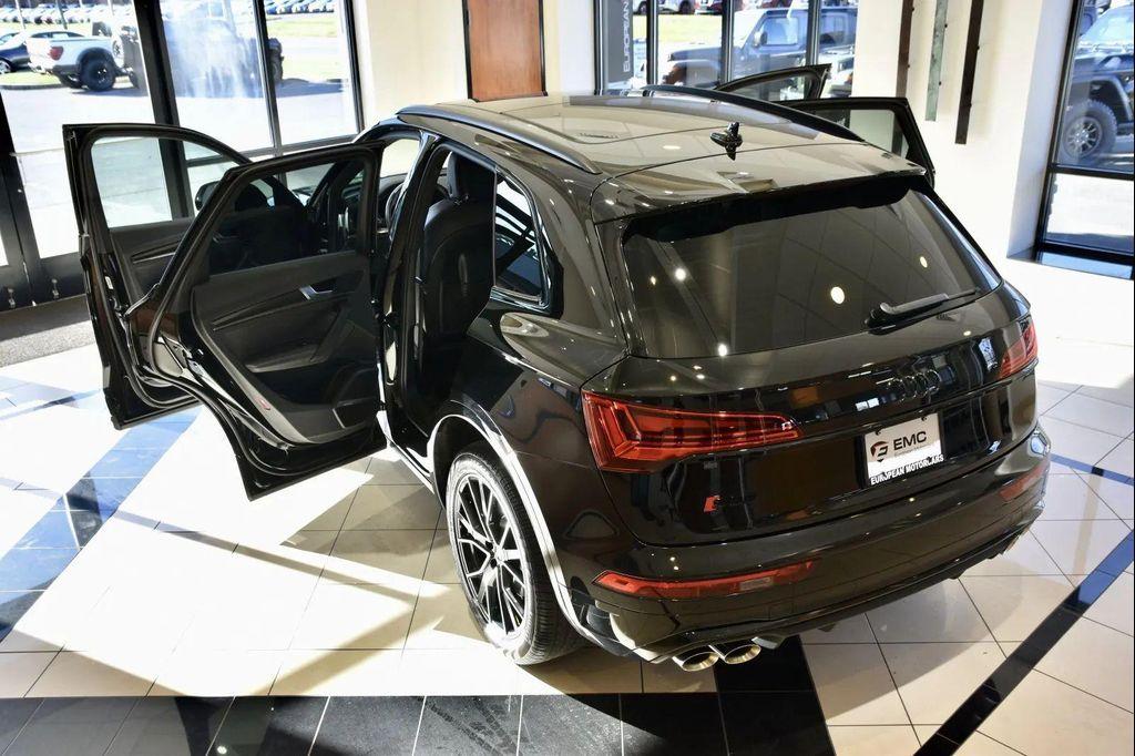 used 2022 Audi SQ5 car, priced at $37,990