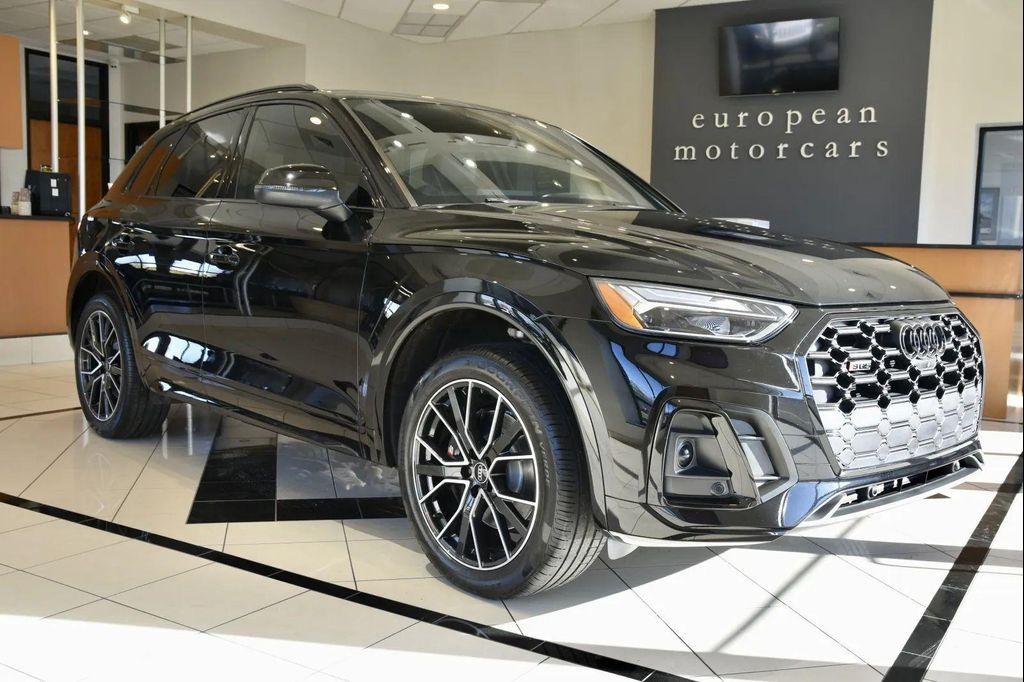 used 2022 Audi SQ5 car, priced at $37,990