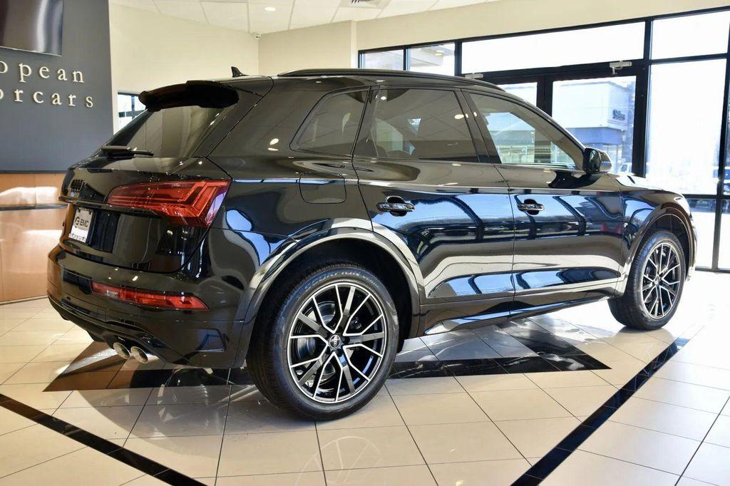 used 2022 Audi SQ5 car, priced at $37,990