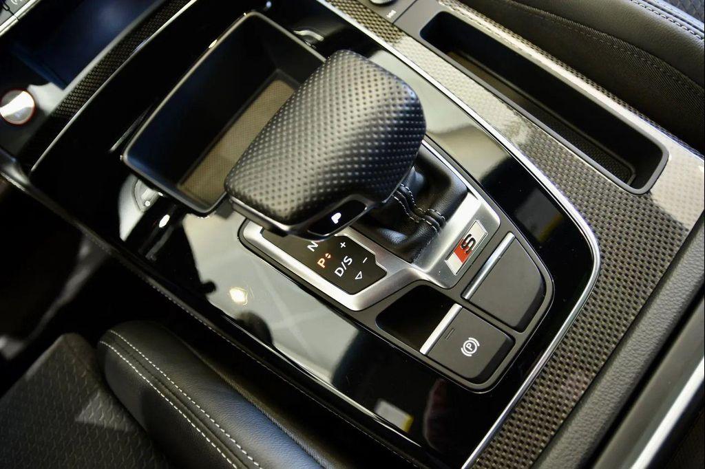 used 2022 Audi SQ5 car, priced at $37,990