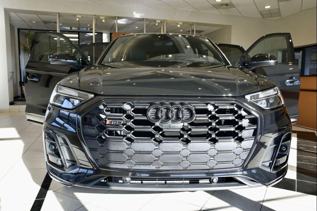 used 2022 Audi SQ5 car, priced at $37,990