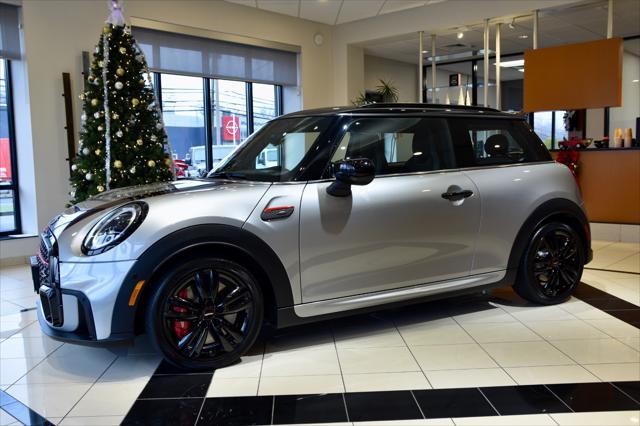 used 2023 MINI Hardtop car, priced at $33,990