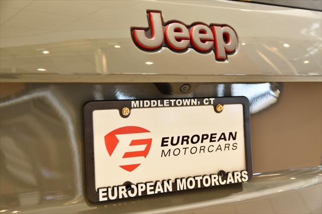 used 2021 Jeep Grand Cherokee car, priced at $30,990
