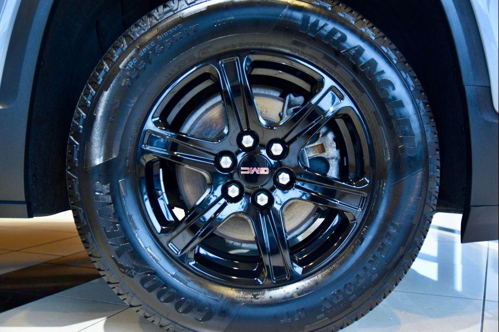 used 2022 GMC Acadia car, priced at $28,990