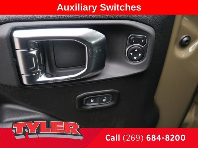 new 2025 Jeep Wrangler car
