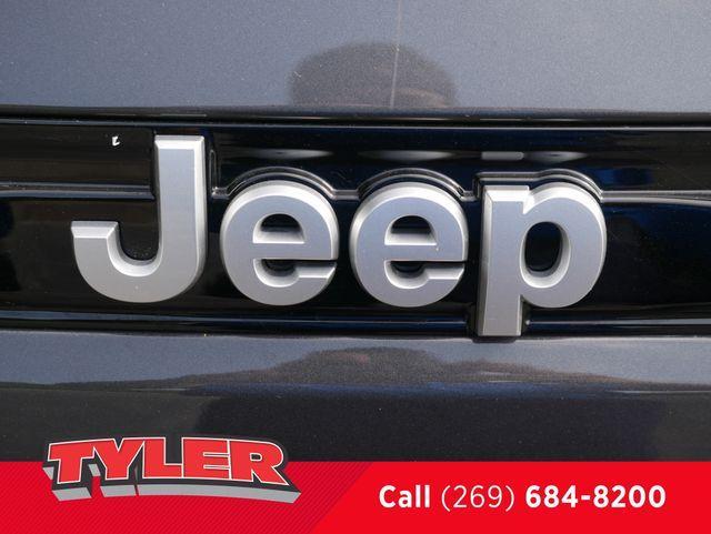 new 2025 Jeep Grand Cherokee car