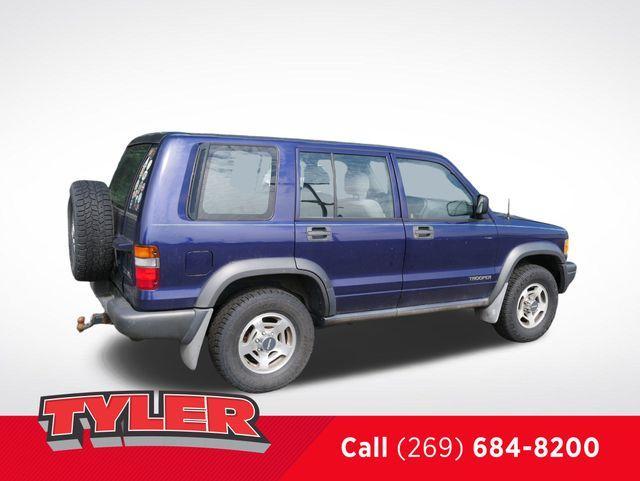 used 1996 Isuzu Trooper car, priced at $4,400