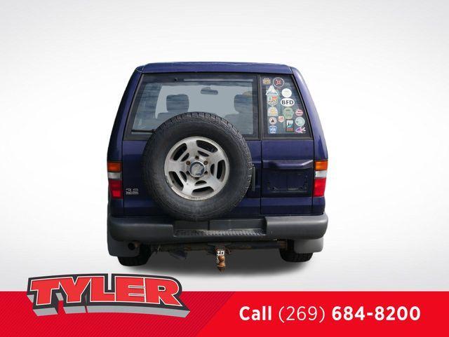 used 1996 Isuzu Trooper car, priced at $4,400