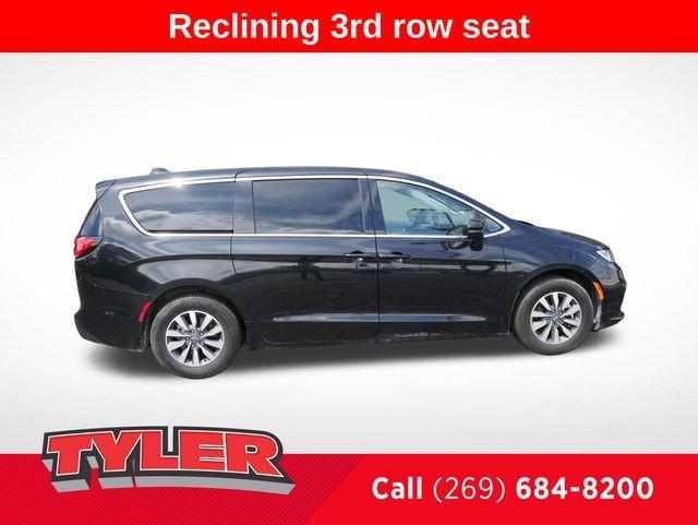 used 2023 Chrysler Pacifica Hybrid car, priced at $21,000