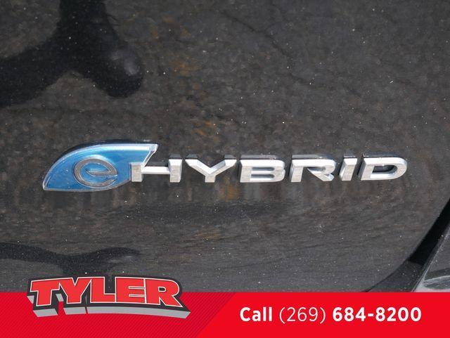 used 2023 Chrysler Pacifica Hybrid car, priced at $21,000