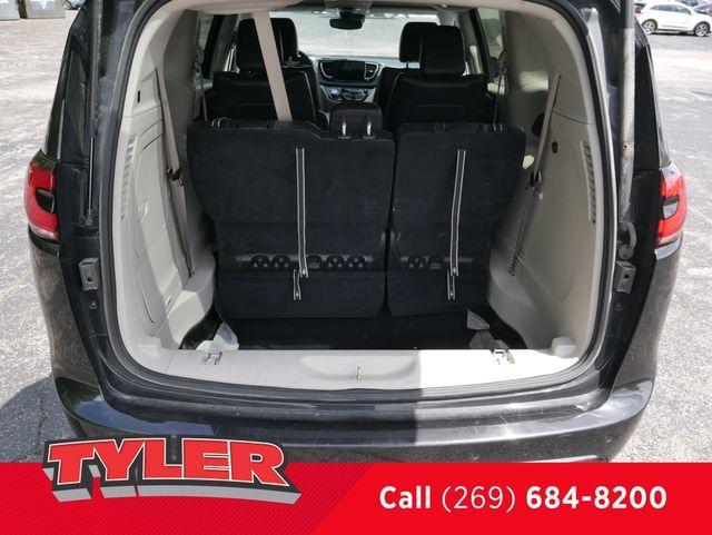 used 2023 Chrysler Pacifica Hybrid car, priced at $21,000