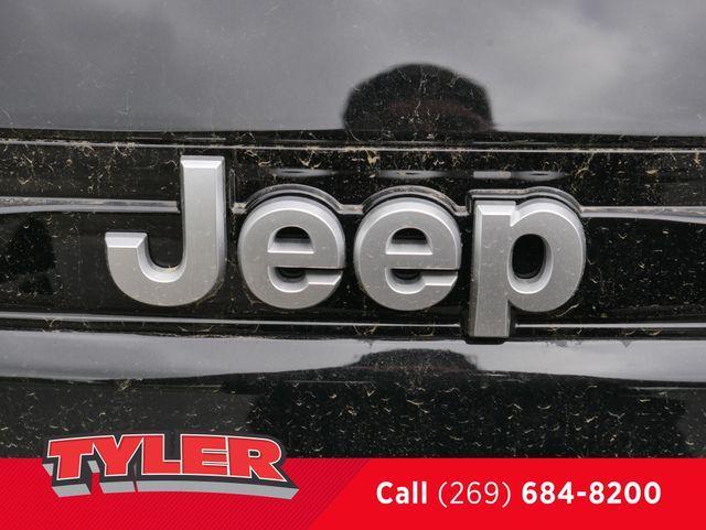 new 2025 Jeep Grand Cherokee car