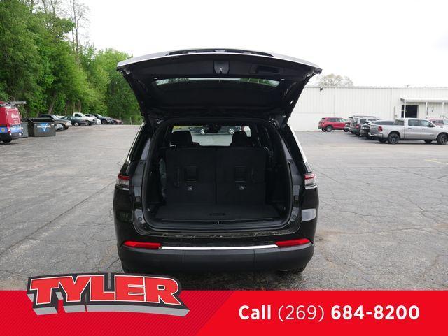 new 2025 Jeep Grand Cherokee L car