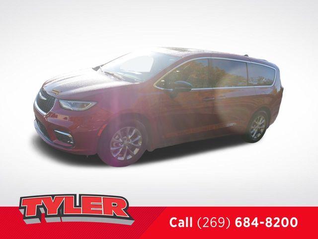 new 2026 Chrysler Pacifica car, priced at $47,396